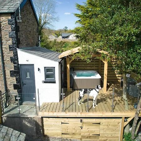 Luxurious Cottage With Hot Tub, Lake District Duddon Extérieur photo