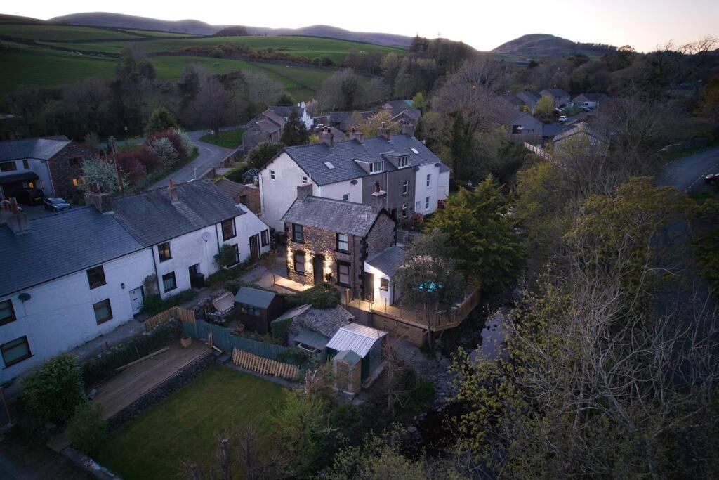 Luxurious Cottage With Hot Tub, Lake District Duddon Extérieur photo