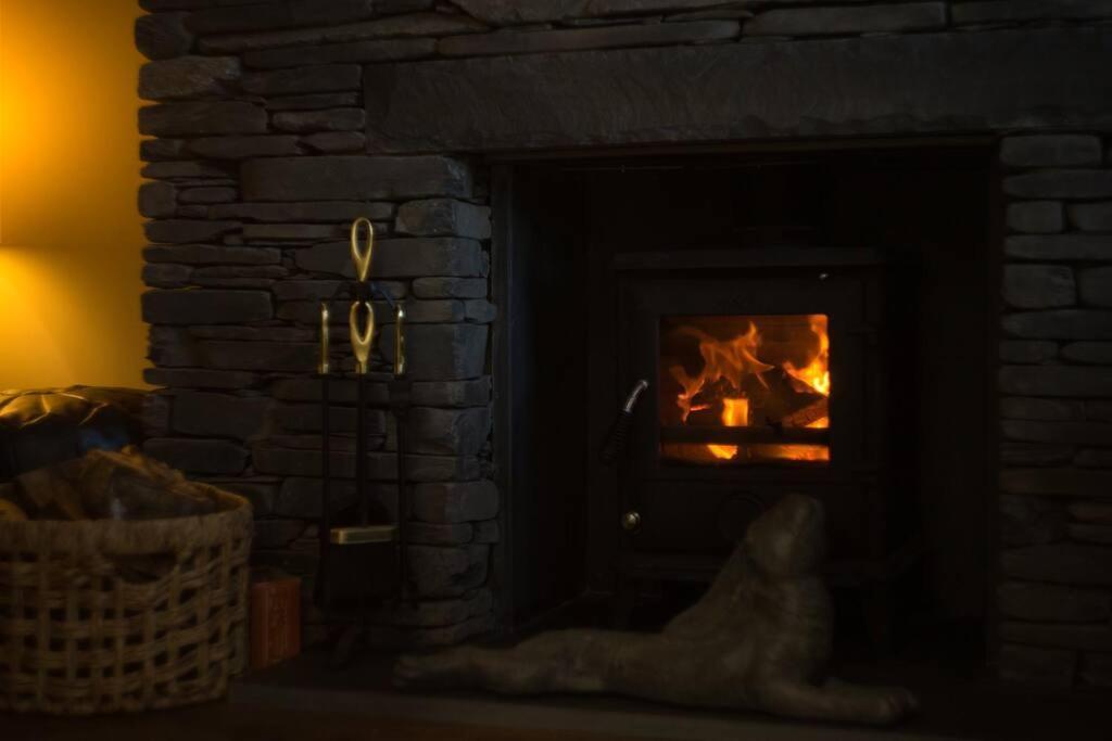 Luxurious Cottage With Hot Tub, Lake District Duddon Extérieur photo